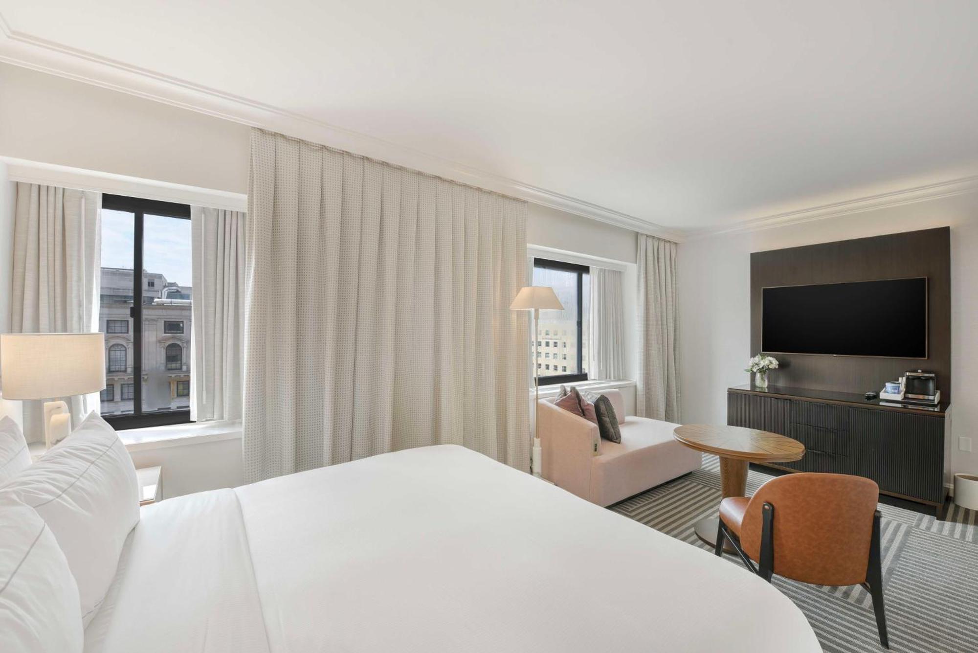 Capital Hilton 4*